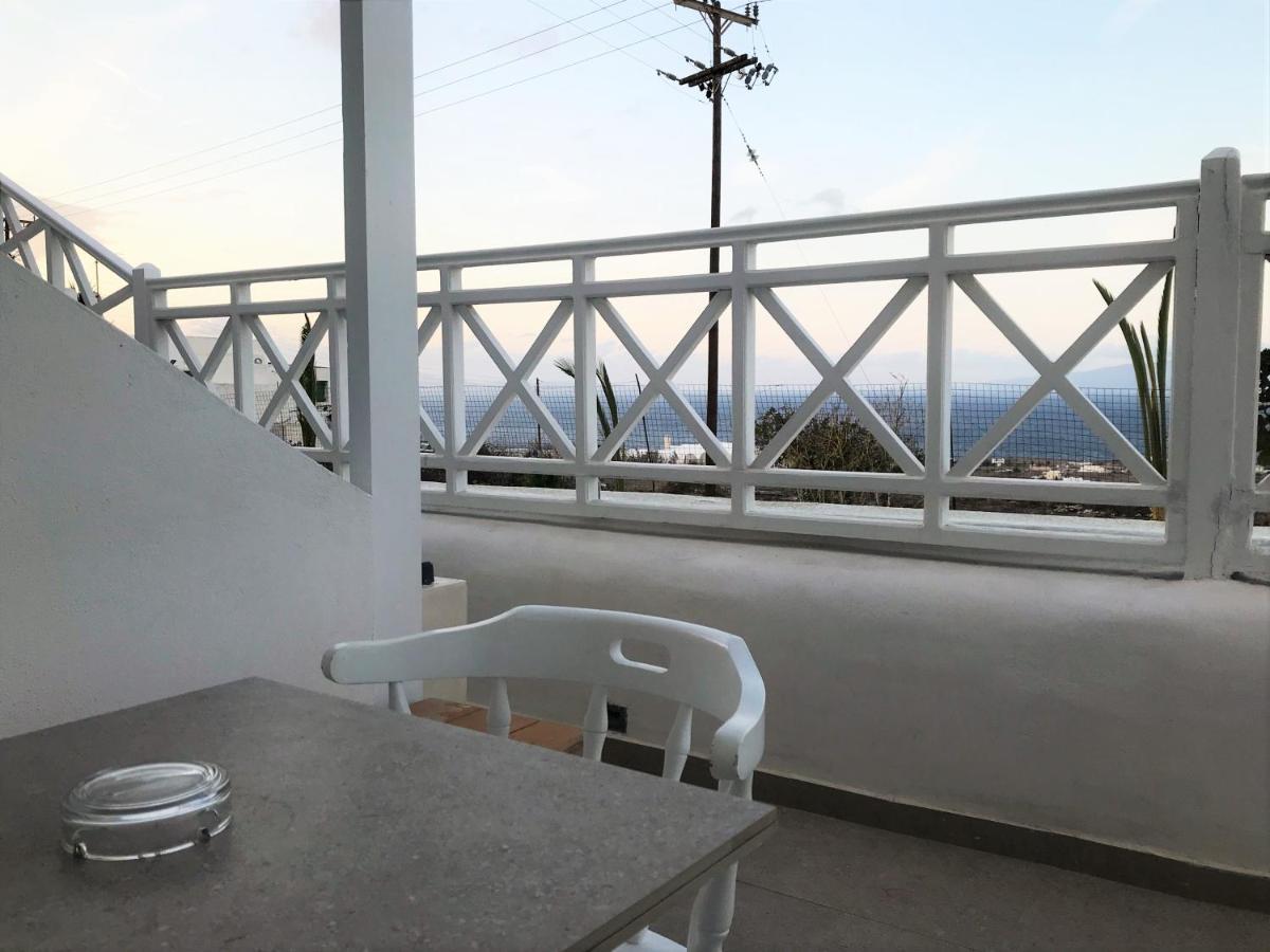 Muses Cycladic Suites Oía Exterior photo