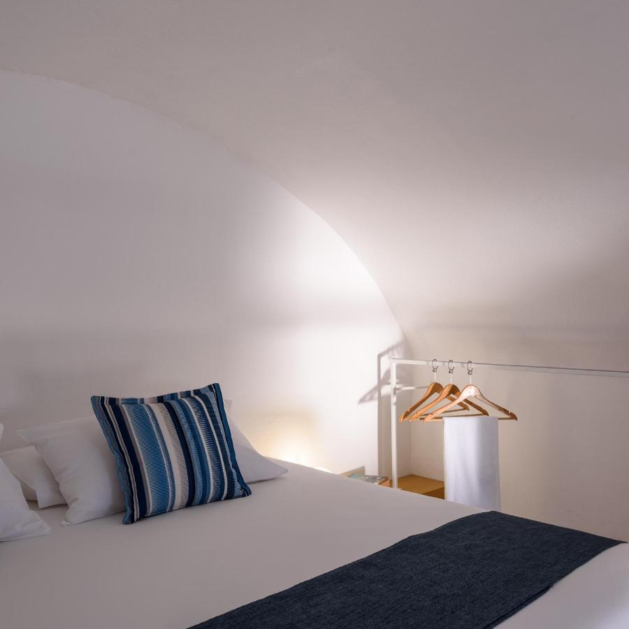 Muses Cycladic Suites Oía Exterior photo