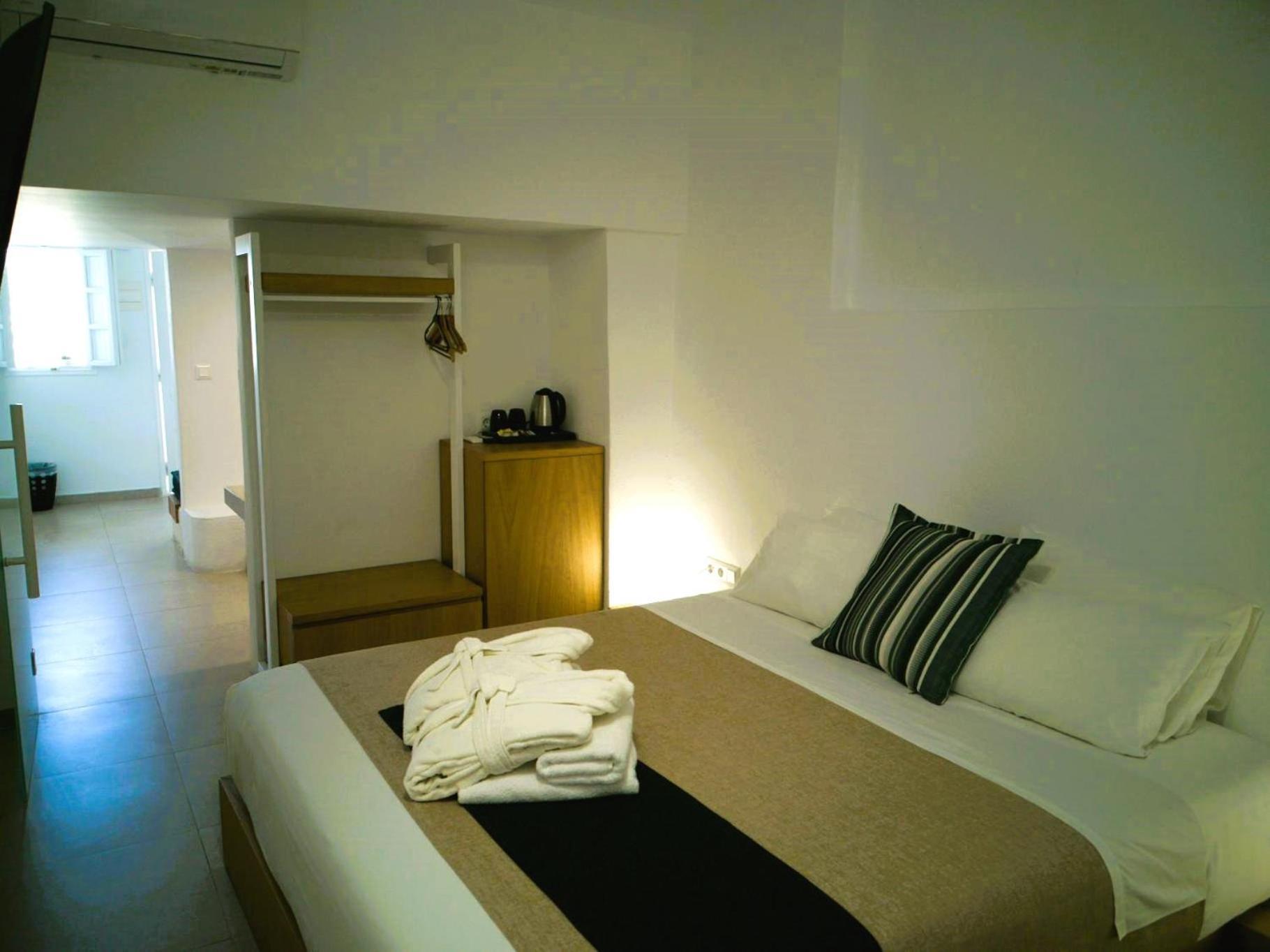 Muses Cycladic Suites Oía Exterior photo